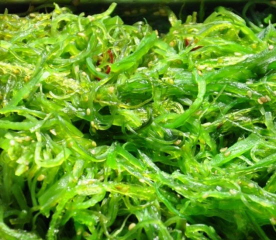 Салат из морских водорослей